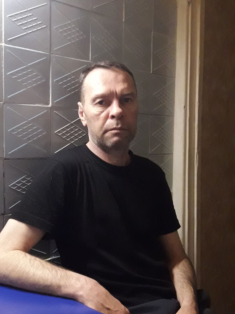  39515371  , 52 ,    