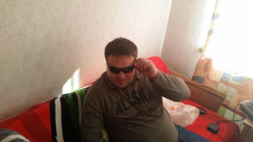  9844281  Juris, 49 ,    
