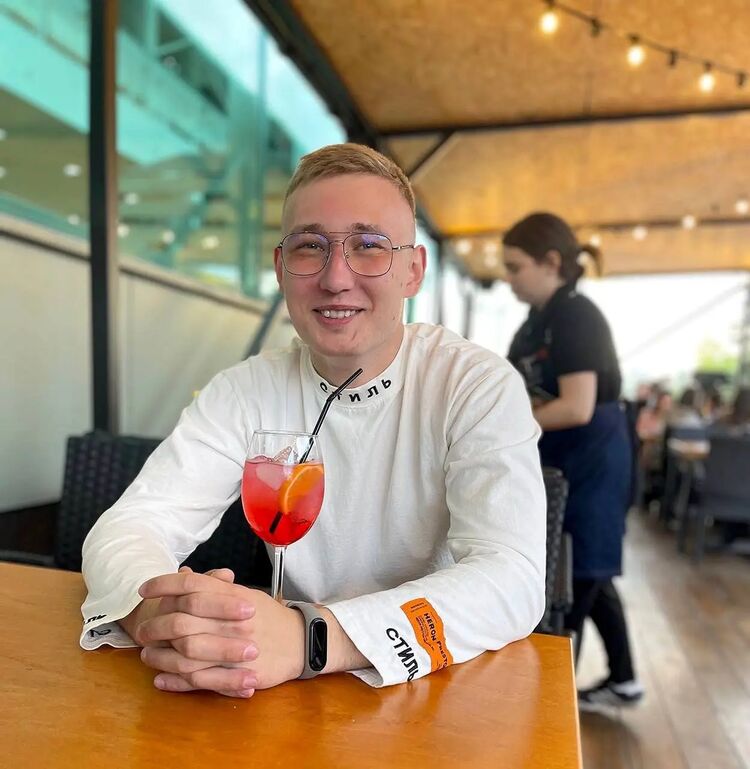 ���� 37391321 ����� ������, 22 ����, ���� ���������� � ������-���