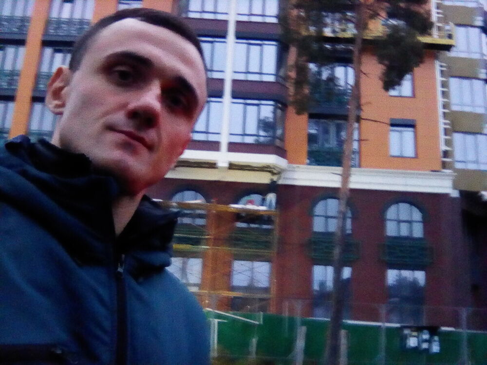  ,   Garik, 44 ,   ,   , c 