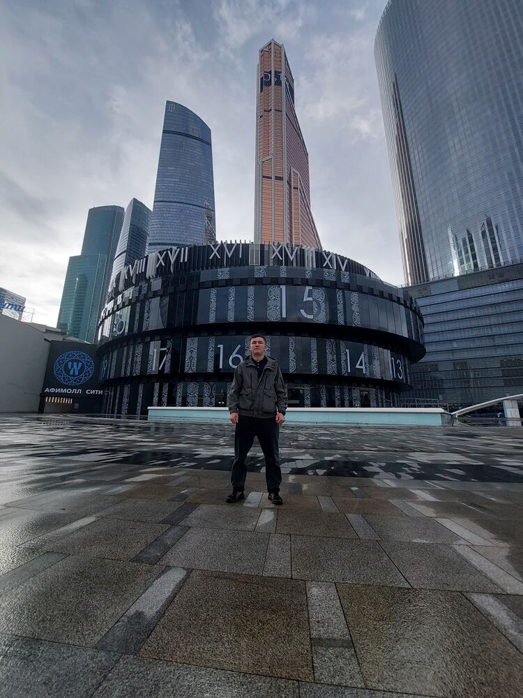  54491541  Juzbek, 25 ,    