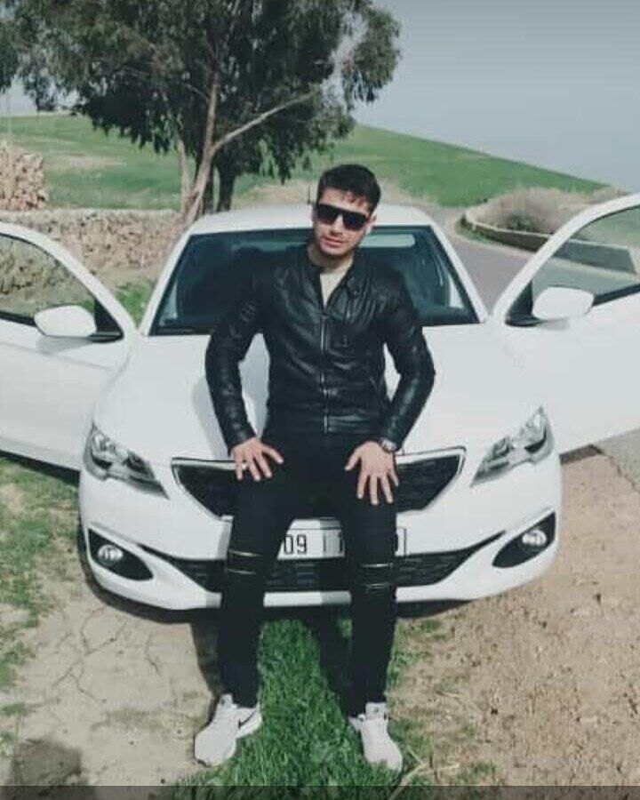  23042081  Issam, 30 ,    Kenitra-Gharb