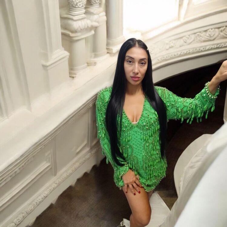 ���������� ��������, ���� ������� Brunette, 39 ���, ������������ ��� ������, ����� � ���������, c�������� ���������