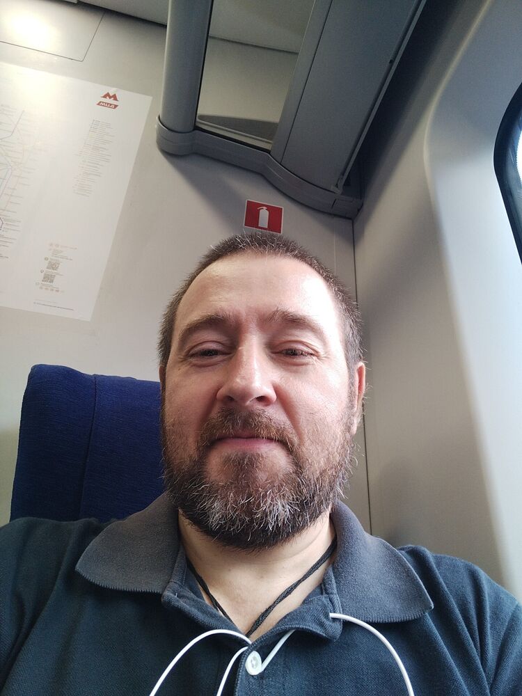  44946031  , 49 ,    -