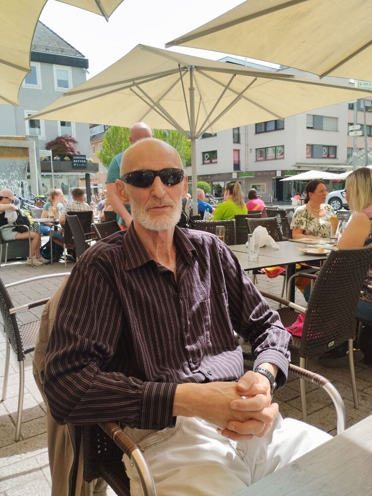 ���� 55043641 ������� Oleg, 73 ����, ���� ���������� � Schomberg