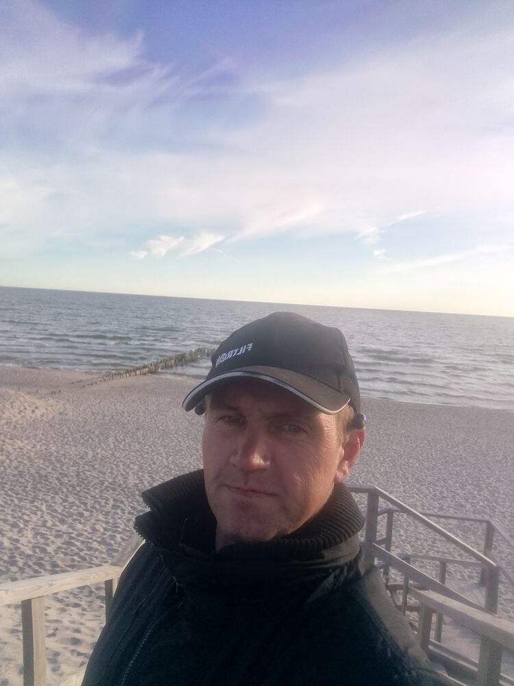  ,   Andrei, 38 ,   ,   , c 