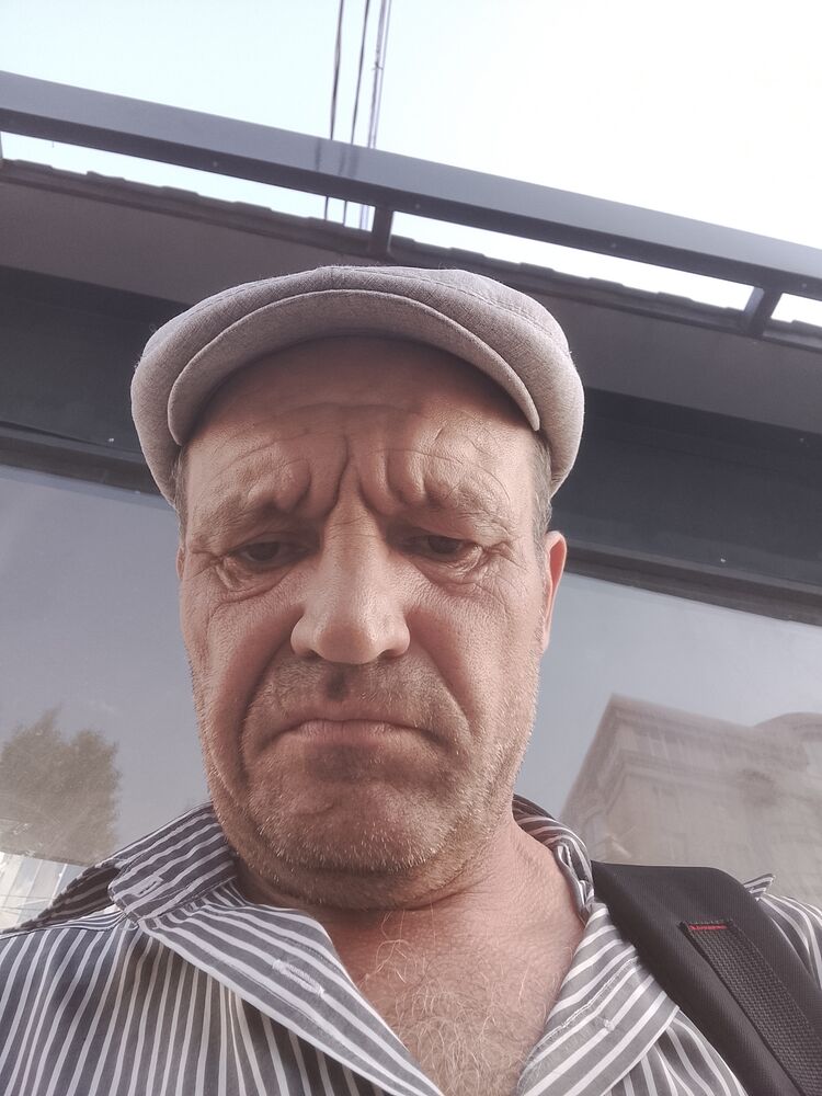  51937971  , 48 ,    