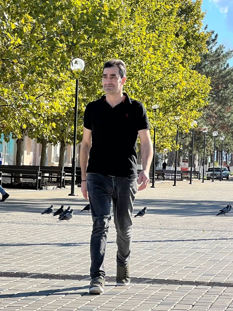  41550051  Mehmet, 40 ,    