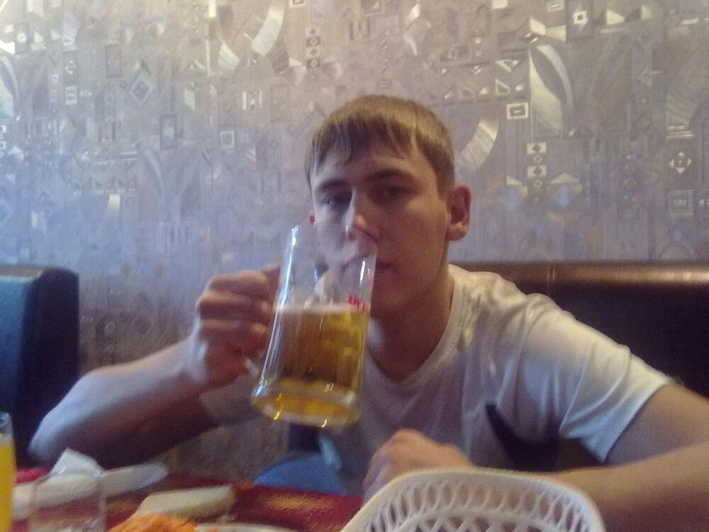  7457861  Anton, 33 ,    