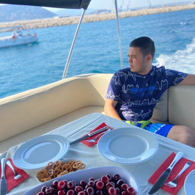  -,   Akmaljon, 30 ,   ,   