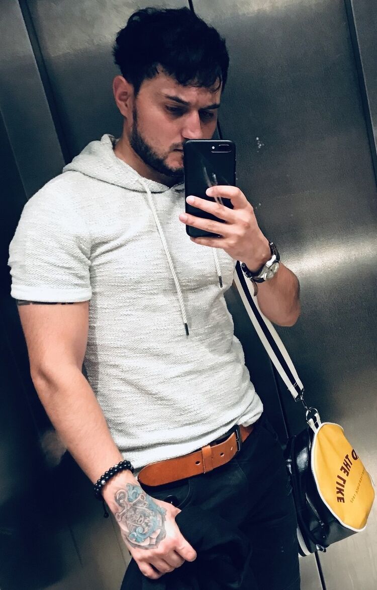  15032861  , 33 ,    
