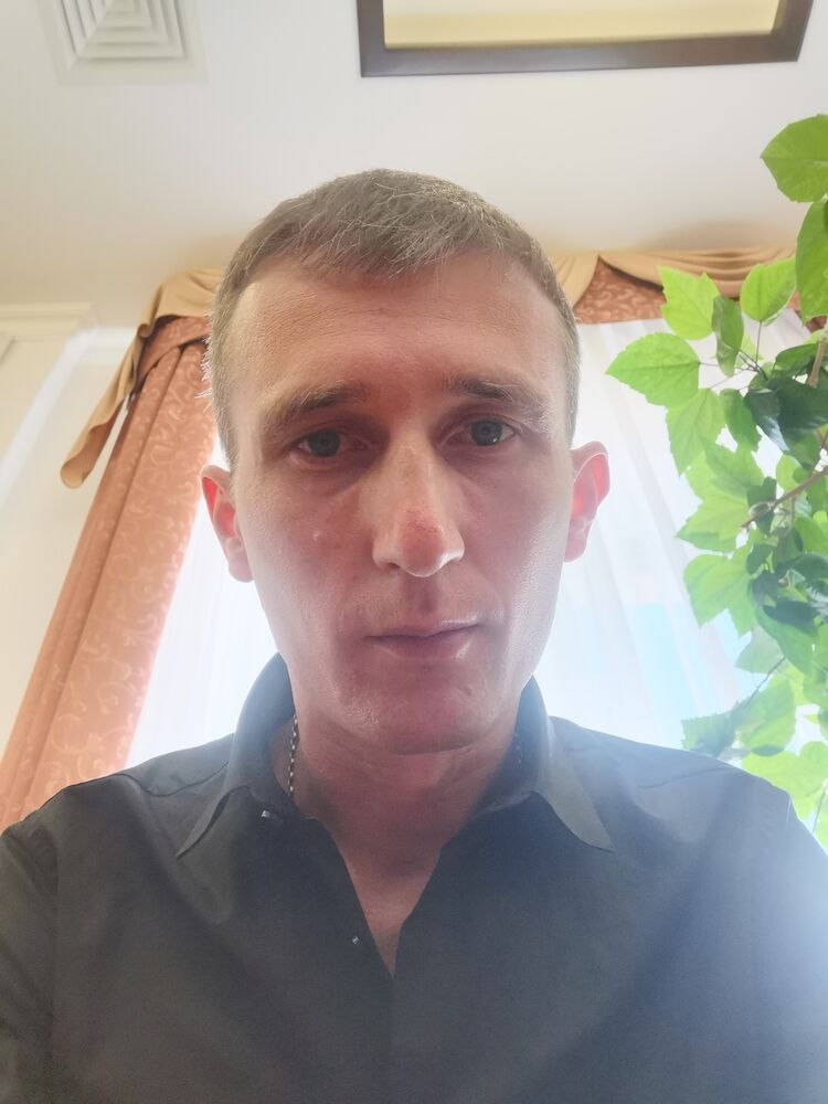  53240881  Alex, 38 ,    
