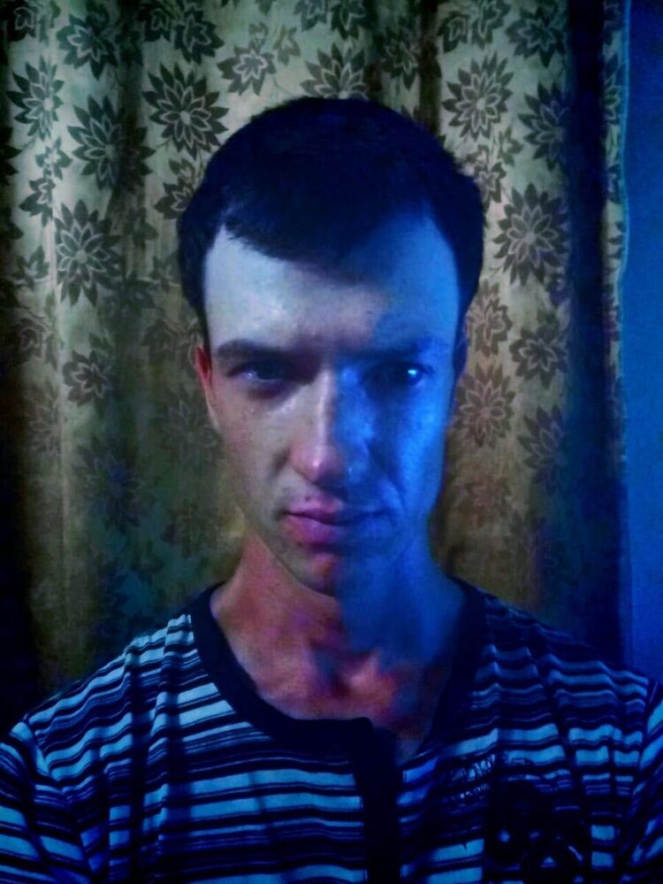  ,   Mikhail, 22 ,   ,   , c 