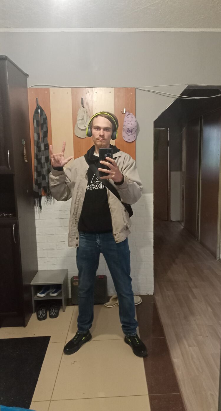  46135201  , 21 ,    