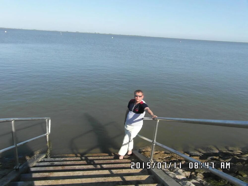  49593271  , 38 ,    