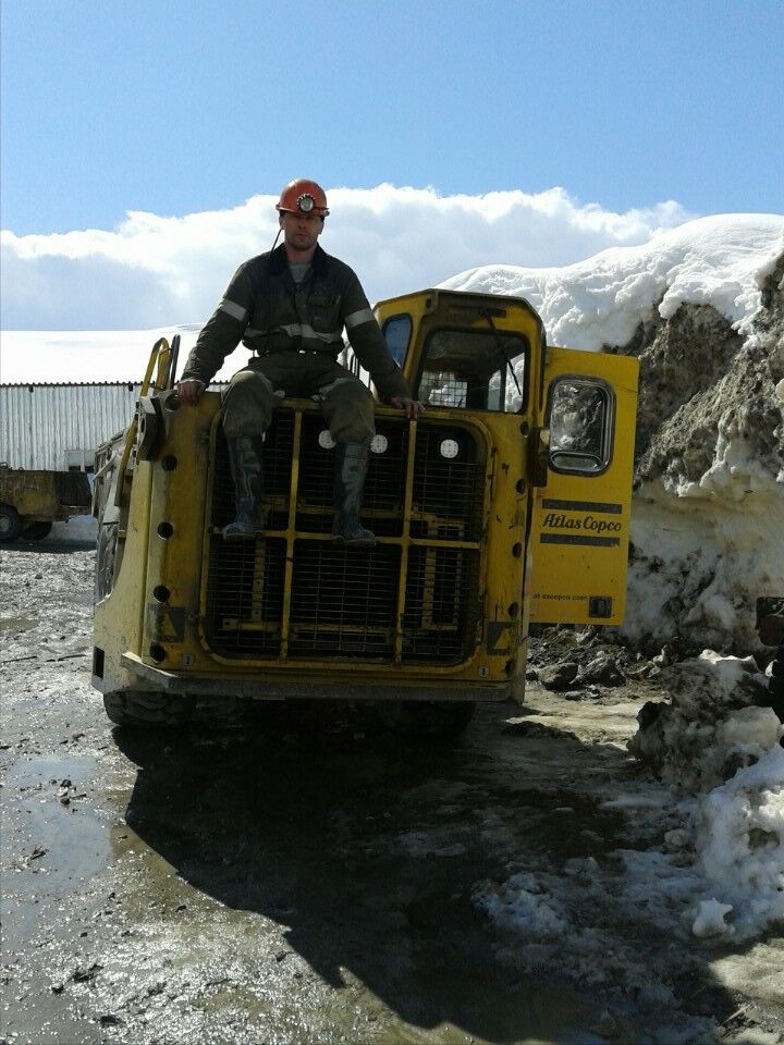  5797131  Aleksei, 48 ,    