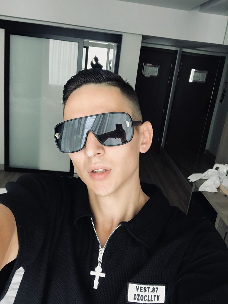  48039991  Vadim, 25 ,    