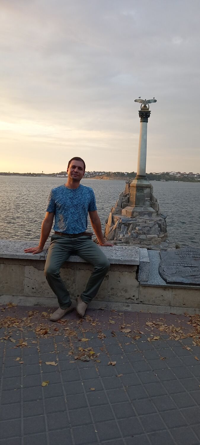  ,   Maxim, 34 ,   ,   