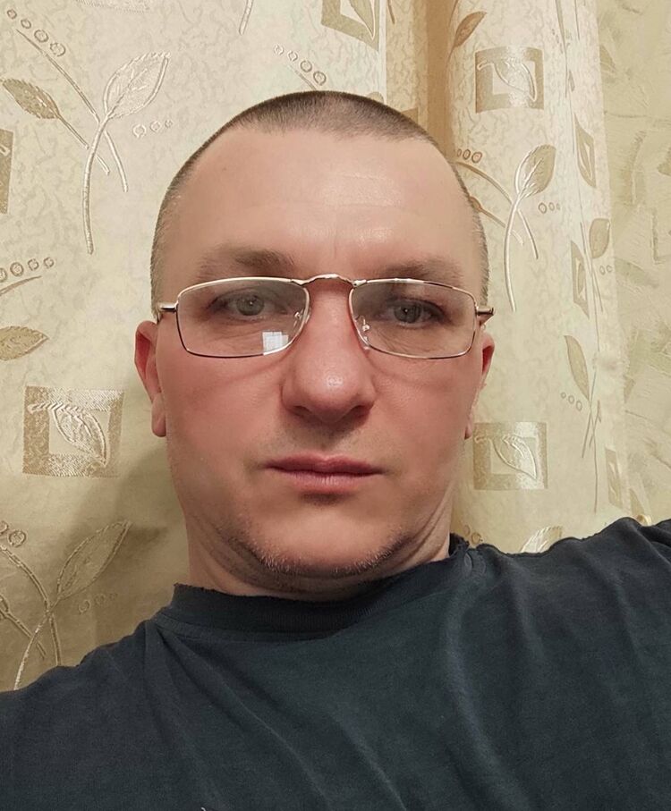  28029921  Vitalik, 52 ,    