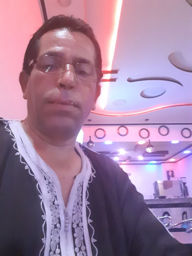  17636461  Mustapha, 51 ,    