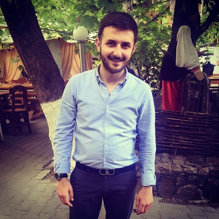  9748431  Tarlan, 34 ,    