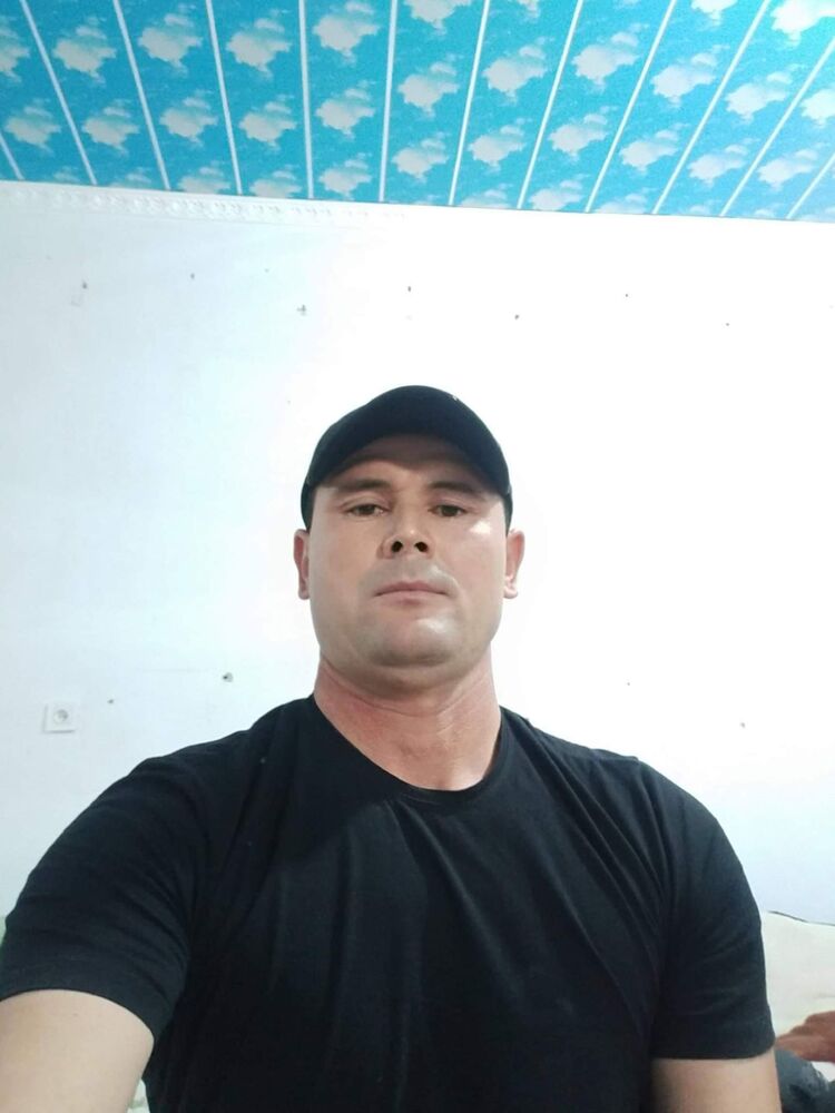  36371351  Kayumov, 45 ,    