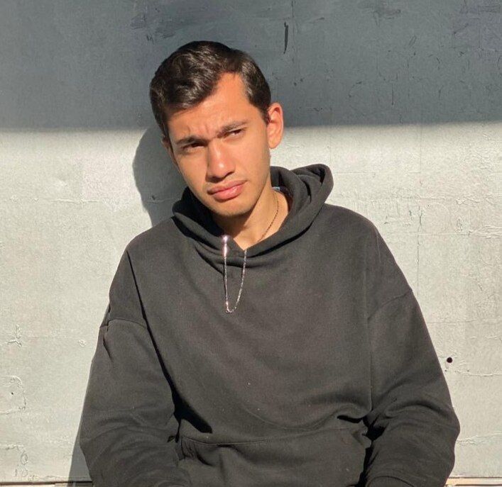  54338821  , 25 ,    -