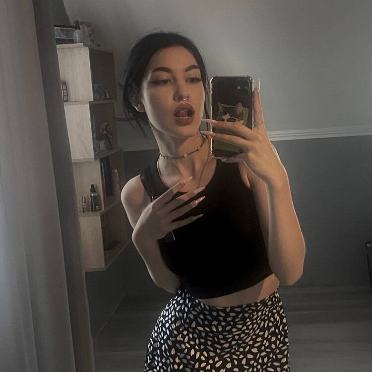  53163631  , 21 ,    Deleted