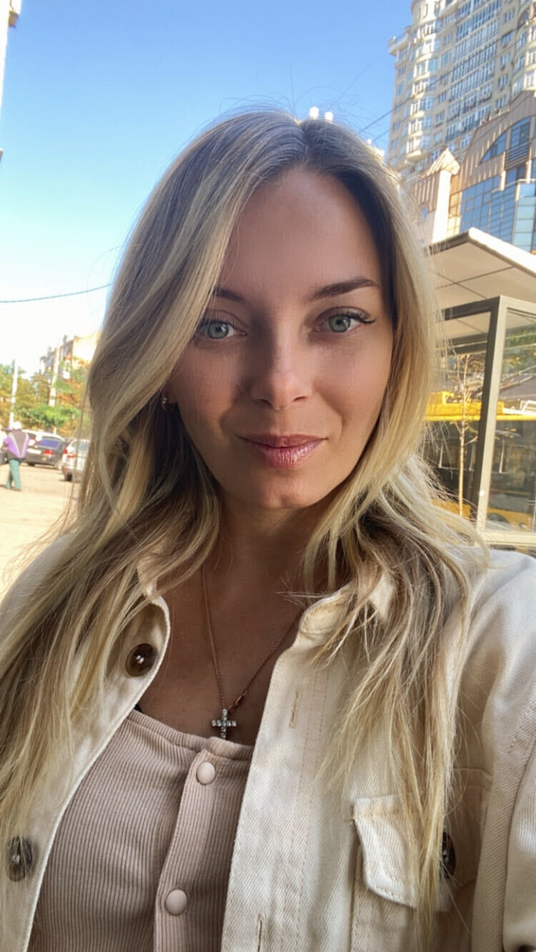  ,   Oleksandra, 37 ,     , c 