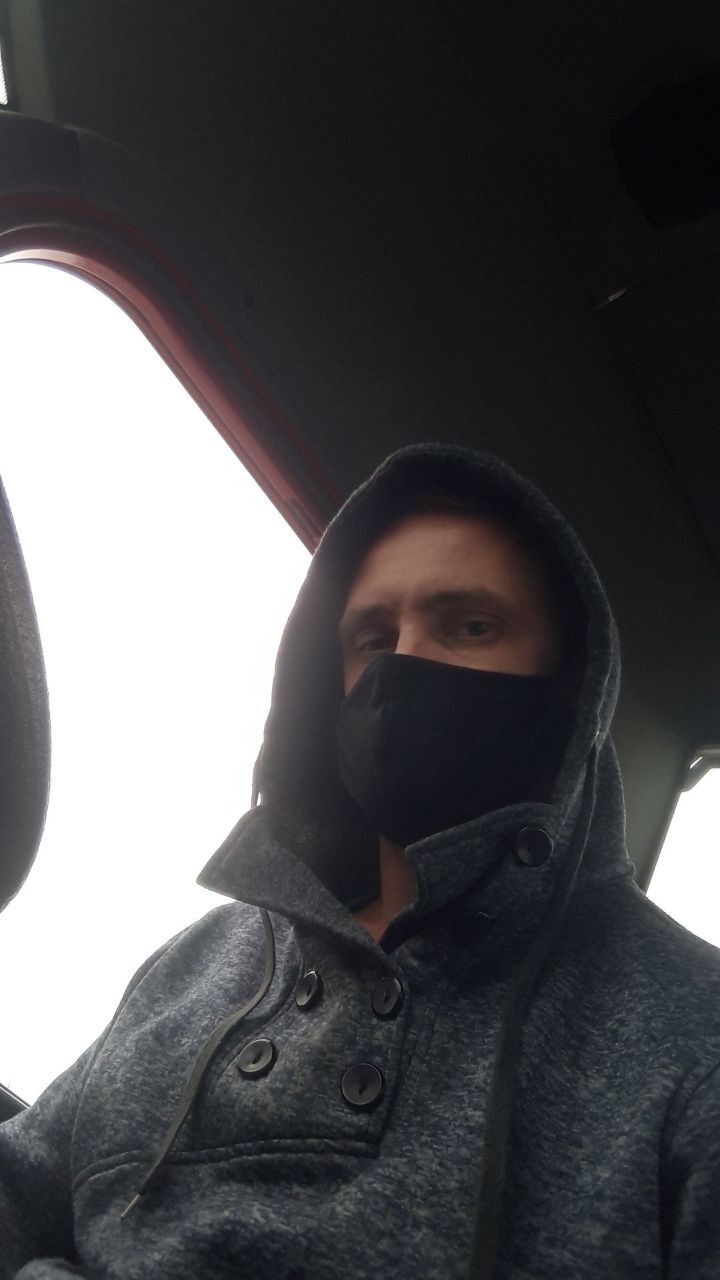  23893171  , 40 ,    -