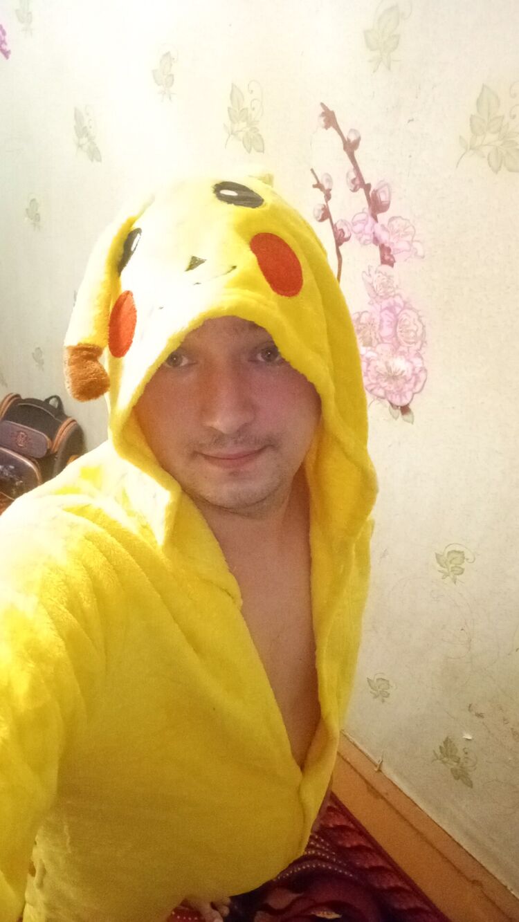  ,   Denis, 32 ,   ,   