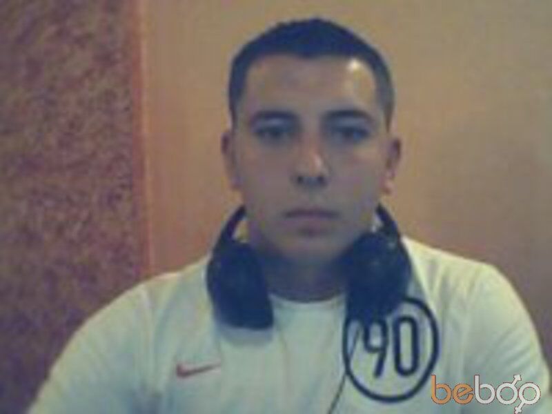  ,   Tomas, 35 ,   