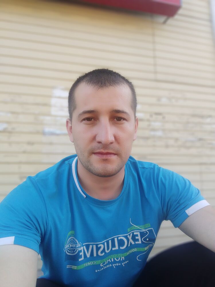  ,   Alex, 35 ,   ,   