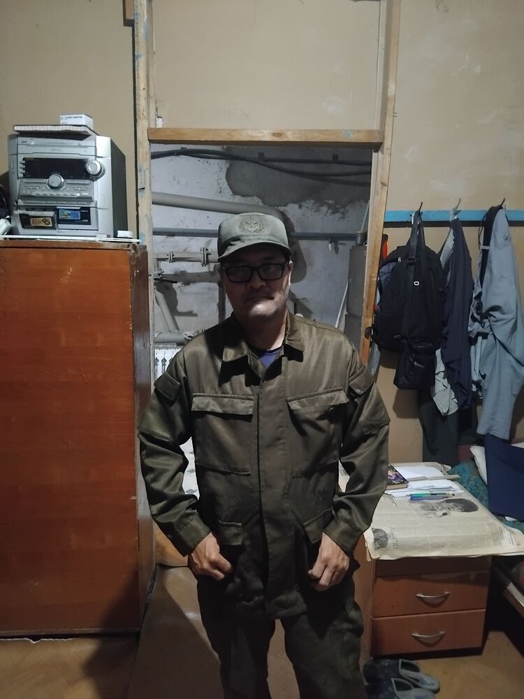  52993761  , 48 ,    