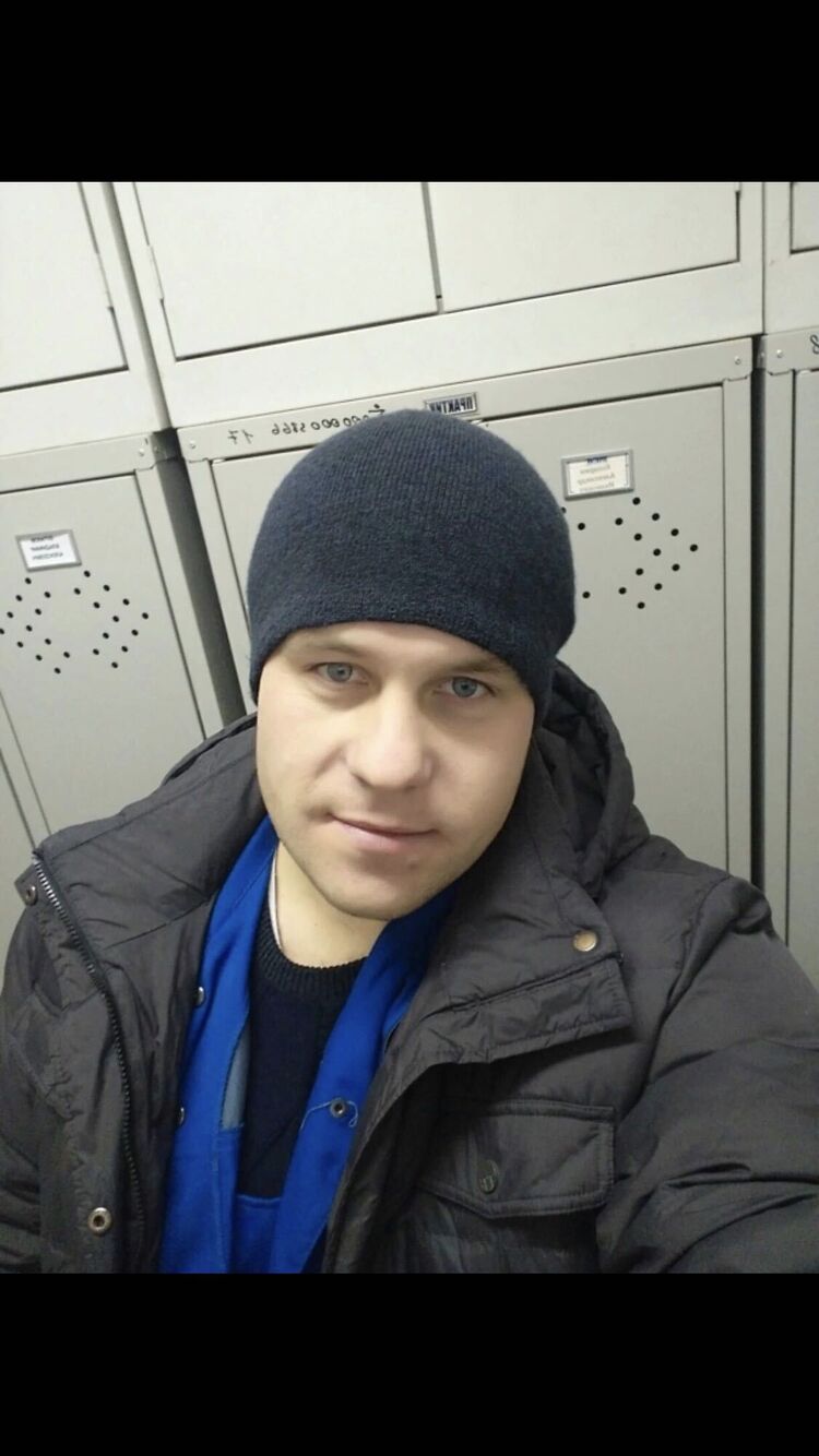  41363871  , 32 ,    