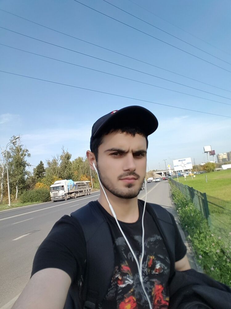  6534651  Nazmi, 35 ,    