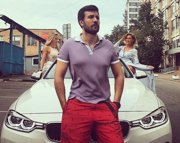  ,   Dmitrii, 39 ,   ,   , c 
