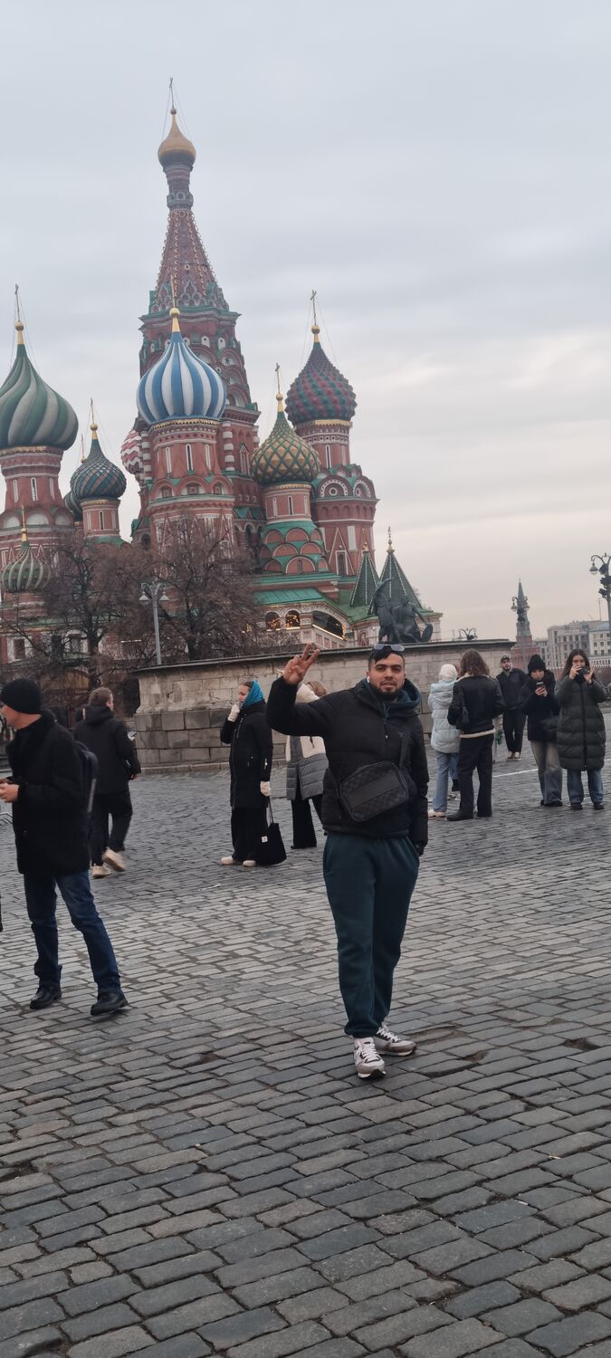  48428221  Boubakar, 25 ,    Cookham