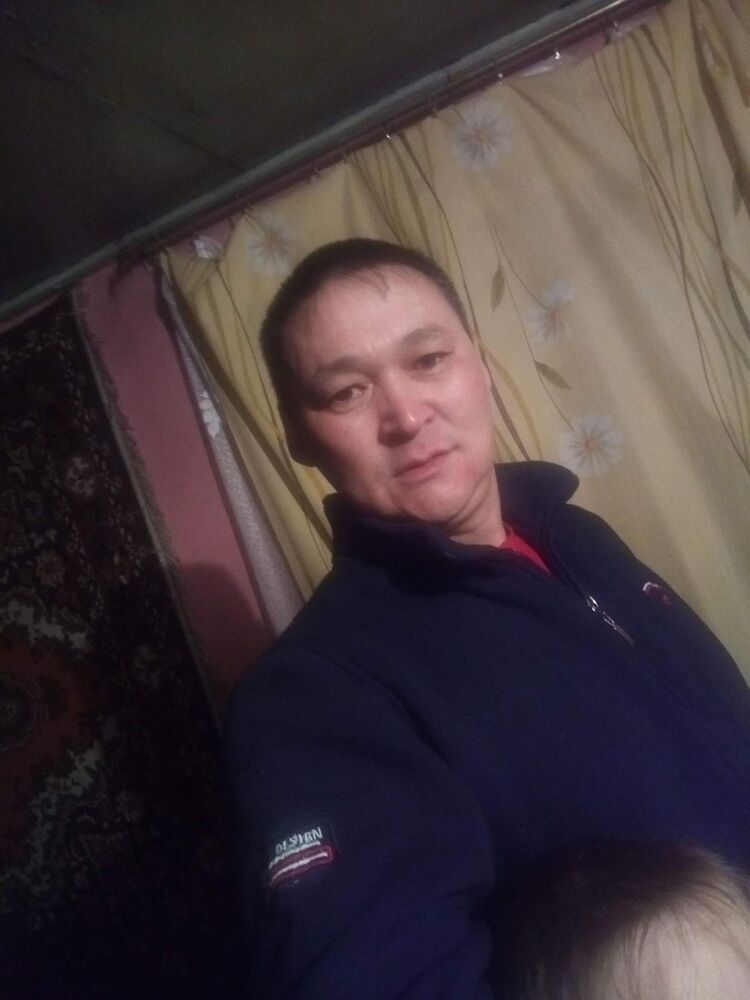  38388771  Nazarbek, 46 ,    