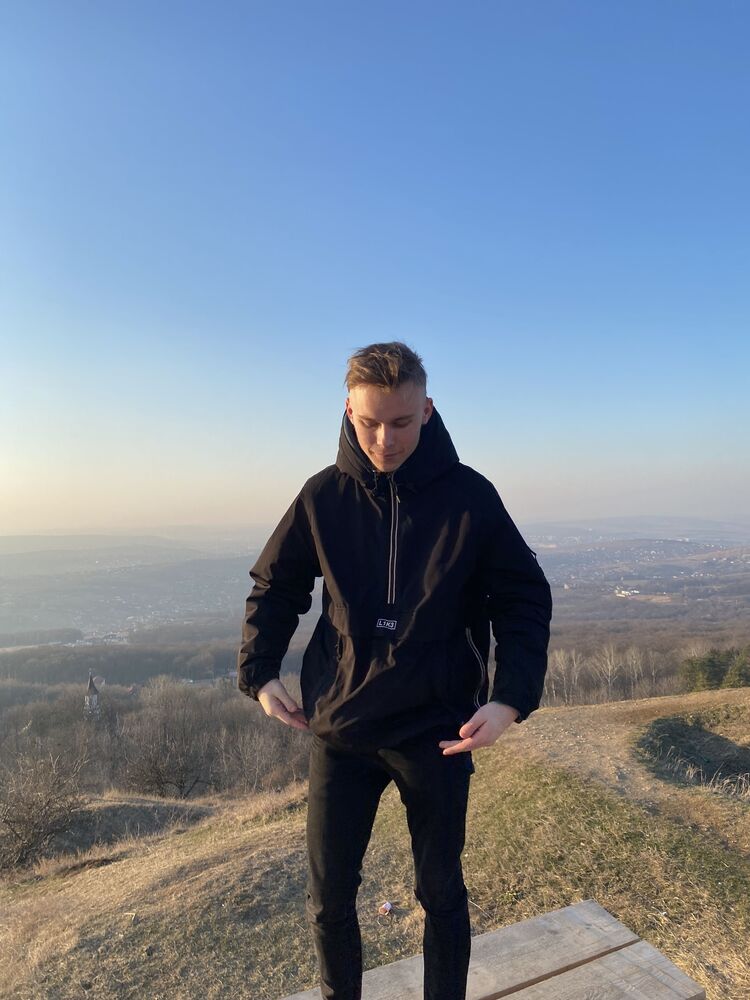 ���� 40270811 ����� Adrian, 23 ����, ���� ���������� � ��������