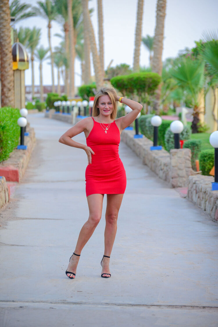  51746241  Alina, 38 ,    