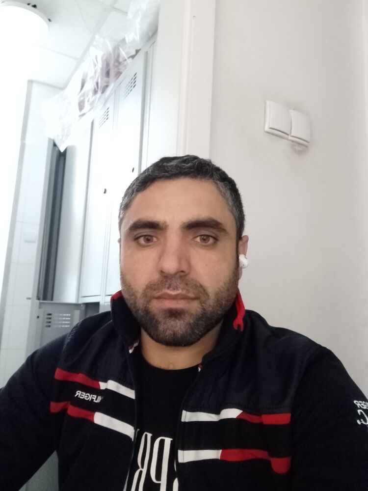  39007071  Ali, 30 ,    