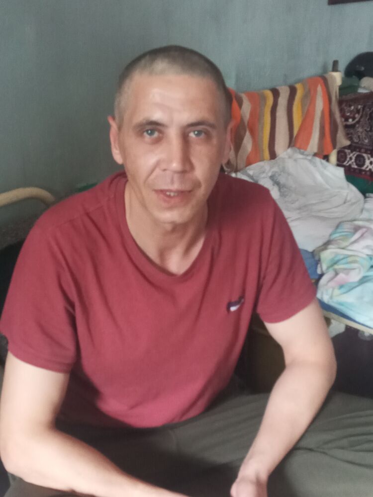  ,   Denis, 40 ,   ,   , c 
