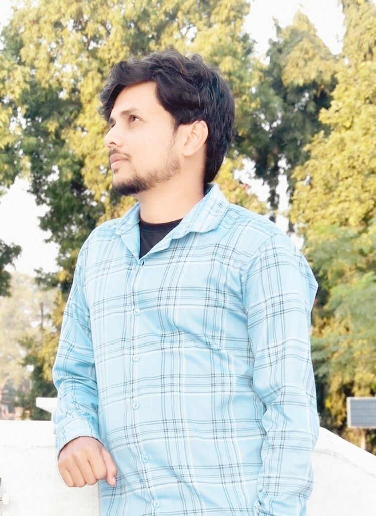  33684561  Owais, 27 ,    