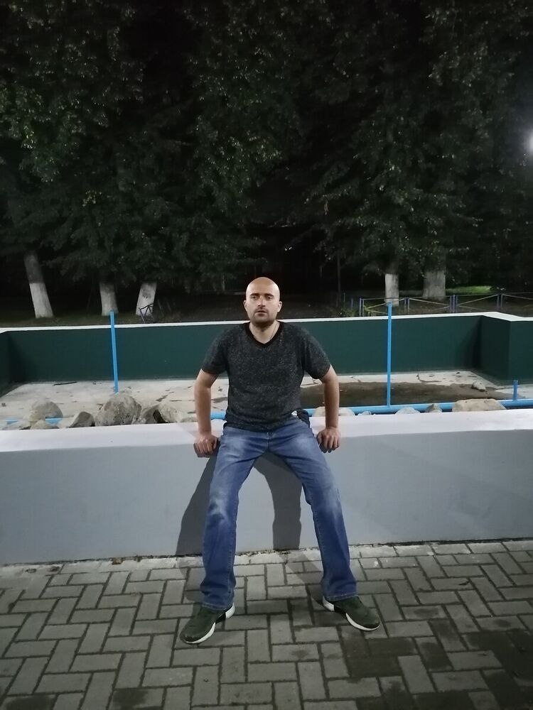  20944341  , 37 ,    