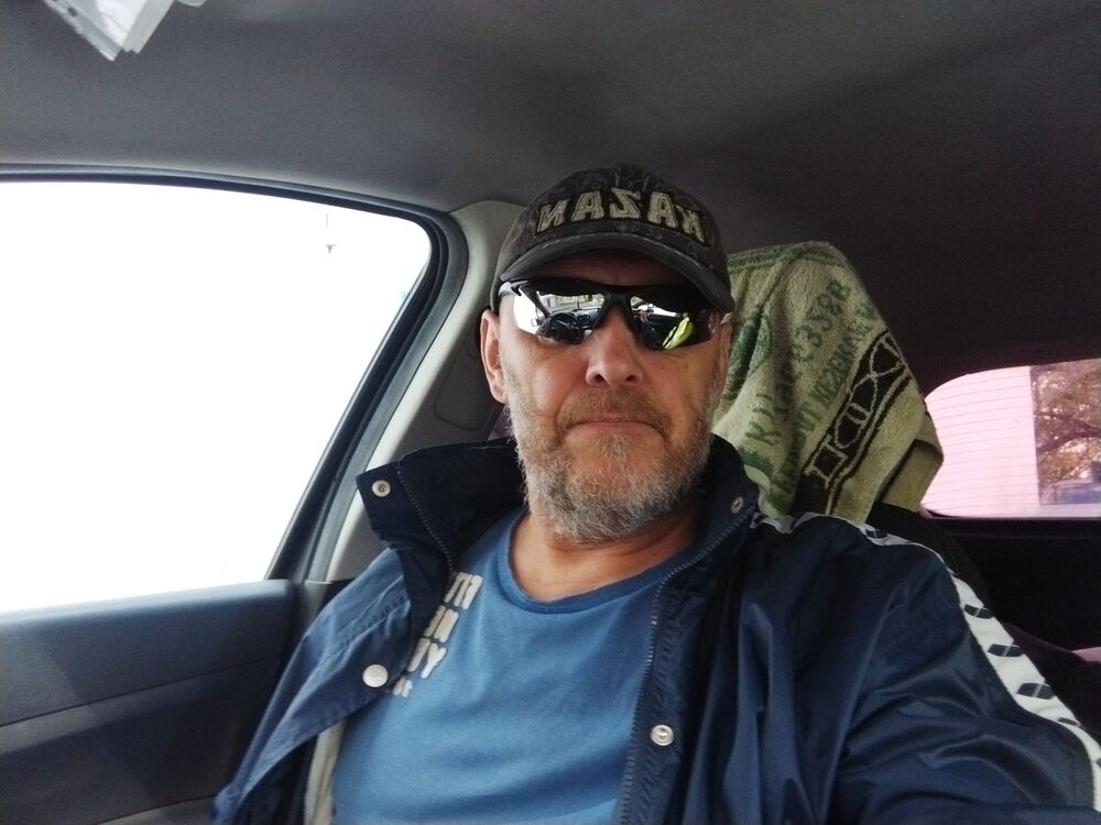  28617521  Roman, 56 ,    