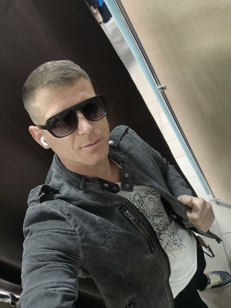  52035521  , 36 ,    