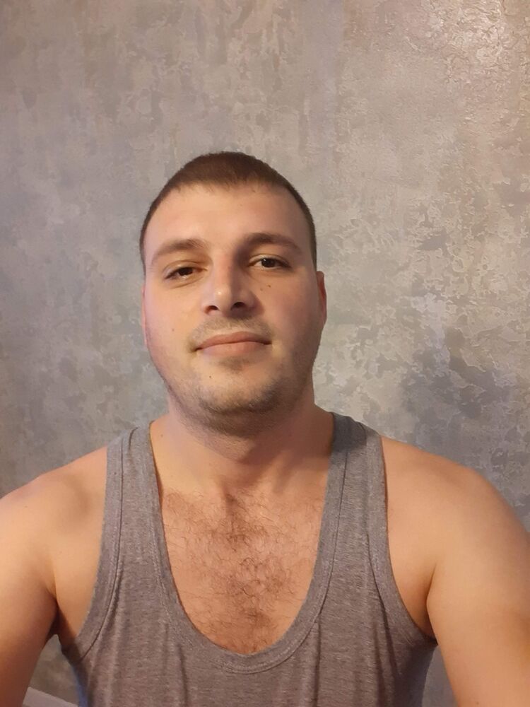  23303401  Andrei, 35 ,    