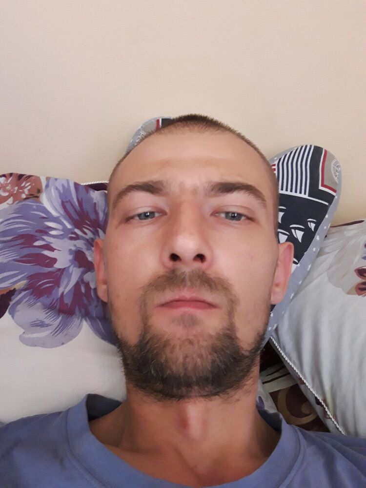  20316701  Slavic, 41 ,    