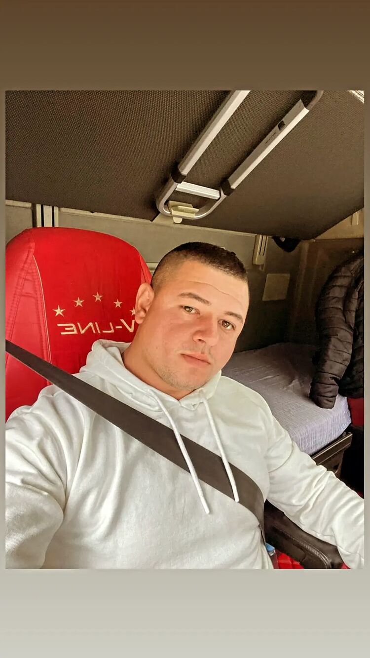 Shtip,   Mico, 28 ,   ,   